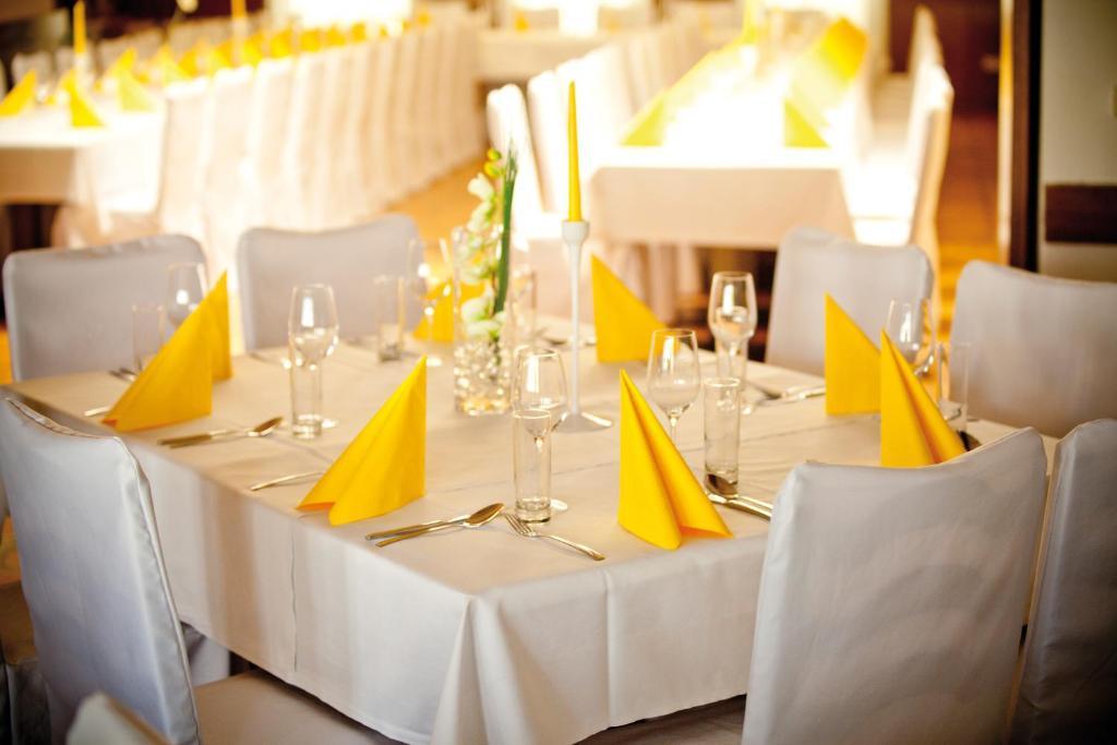 Hotel Restaurant Florianihof Mattersburg Eksteriør billede